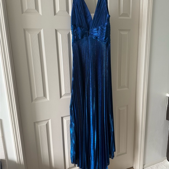 Mac Duggal Shimmering Blue Maxi Dress - Picture 5 of 9